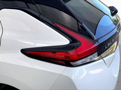 Used 2025 Nissan Leaf SV Plus FWD image 27