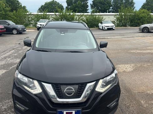 Used 2017 Nissan Rogue SL AWD/4WD image 8