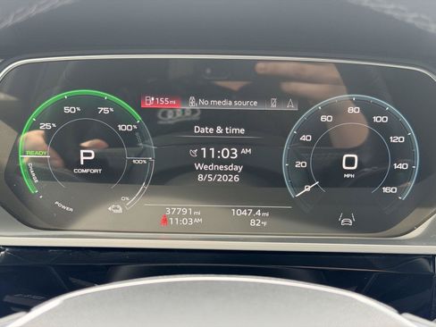 Certified 2024 Audi Q8 e-tron Prestige w/ Prestige Package AWD/4WD image 30