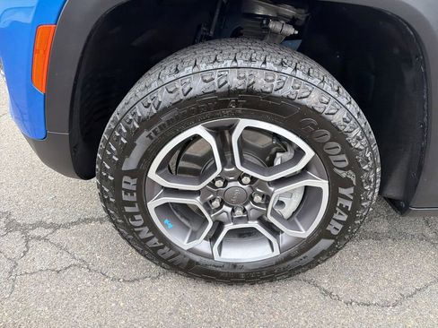 Used 2022 Jeep Grand Cherokee Trailhawk image 13