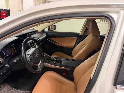 Used 2016 Lexus IS 300 AWD w/ Premium Package image 6