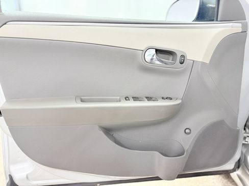 Used 2012 Chevrolet Malibu LS image 11