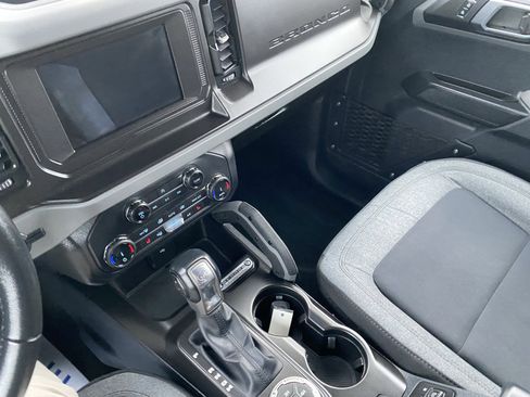 Used 2022 Ford Bronco Big Bend image 16