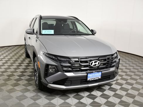 Used 2025 Hyundai Tucson SEL AWD/4WD image 3