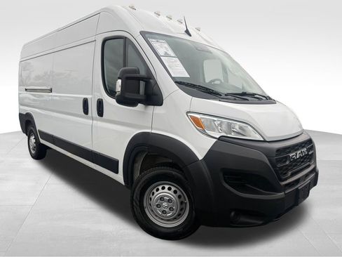Used 2023 RAM ProMaster 2500 image 5