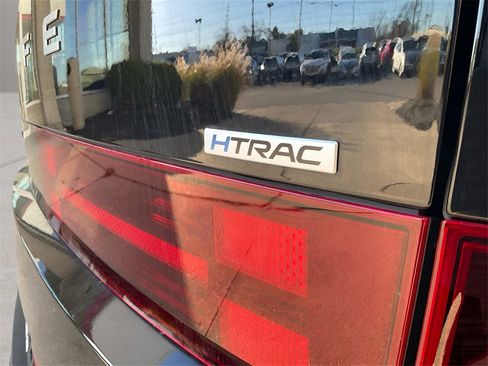 Used 2025 Hyundai Santa Fe Limited image 10