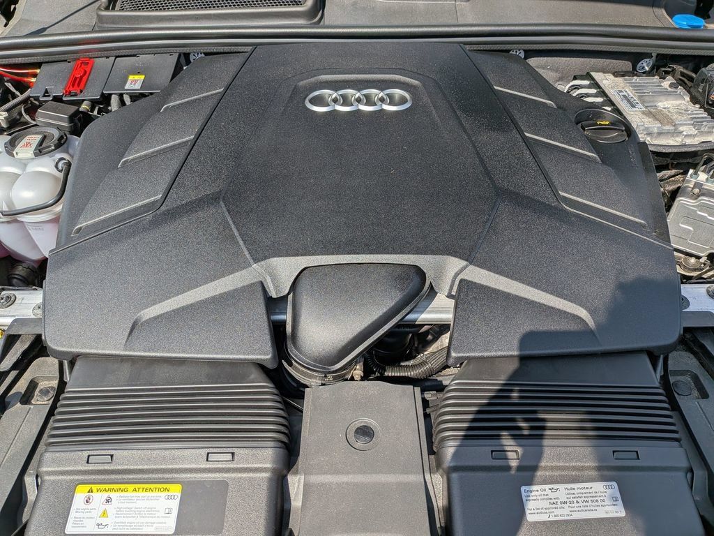 Used 2025 Audi Q7 3.0T Premium Plus AWD/4WD image 36
