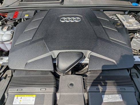 Used 2025 Audi Q7 3.0T Premium Plus AWD/4WD image 36