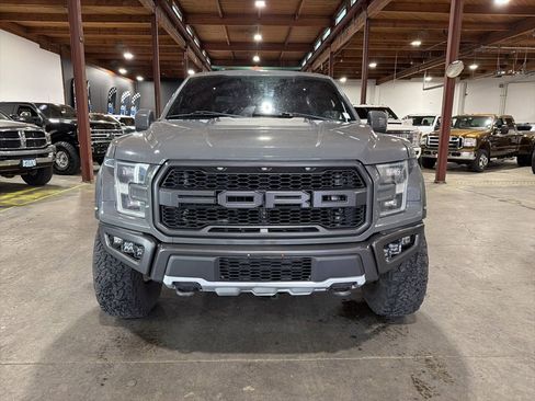 Used 2018 Ford F150 Raptor w/ Equipment Group 802A Luxury AWD/4WD image 16
