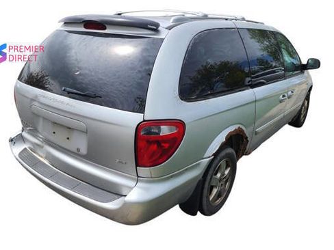 Used 2004 Dodge Grand Caravan SXT w/ Trailer Tow Prep Group FWD image 5