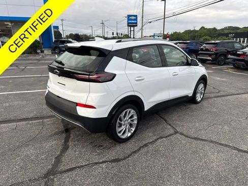 Used 2023 Chevrolet Bolt EUV LT FWD image 7