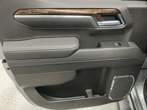 New 2026 GMC Sierra 1500 Elevation image 28