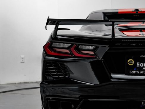 Used 2023 Chevrolet Corvette Stingray Premium Conv w/ Z51 Performance Package image 16