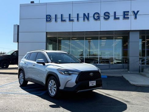 Used 2023 Toyota Corolla Cross LE image 18