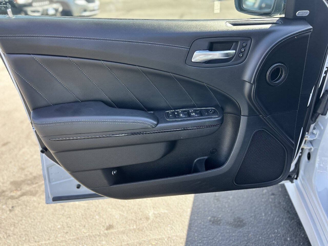 Used 2019 Dodge Charger Scat Pack w/ Dynamics Package RWD image 8