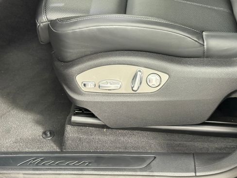 New 2025 Porsche Macan image 15