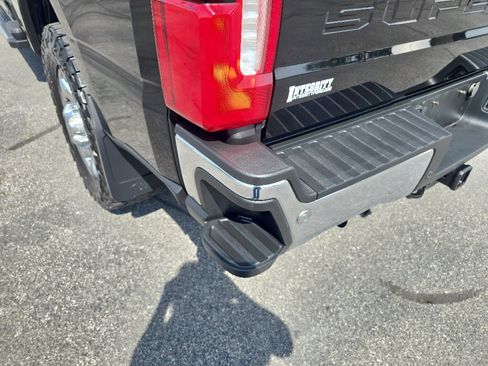 Used 2023 Ford F350 Lariat w/ Chrome Package AWD/4WD image 11