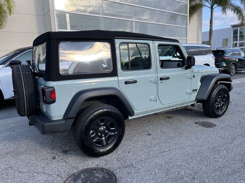 Used 2024 Jeep Wrangler Unlimited Sport AWD/4WD image 8