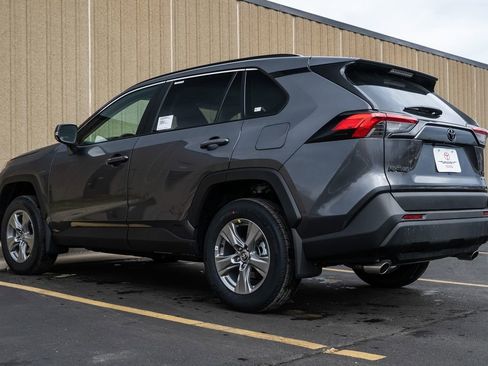 New 2025 Toyota RAV4 XLE w/ Convenience Package image 5