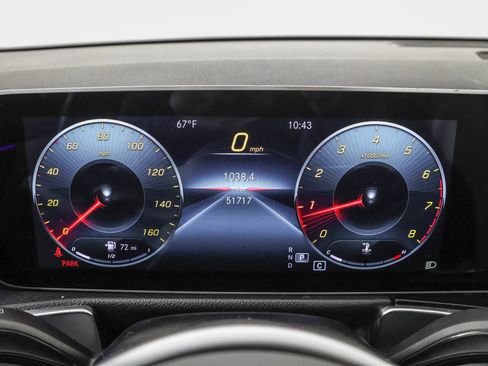 Used 2021 Mercedes-Benz GLB 250 4MATIC w/ AMG Line image 28