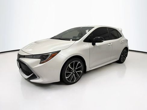 Certified 2019 Toyota Corolla XSE FWD image 3