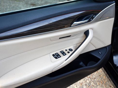 Used 2017 BMW 530i image 14