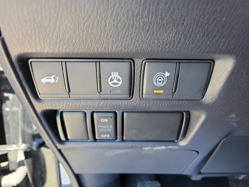 Used 2023 Nissan Armada SL image 22