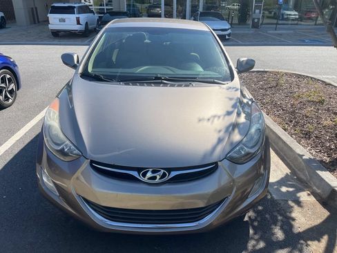Used 2013 Hyundai Elantra GLS w/ Preferred Pkg FWD image 2