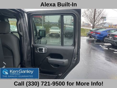 Used 2025 Jeep Gladiator Sport image 51