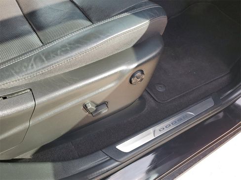 Used 2022 Dodge Durango Citadel image 39