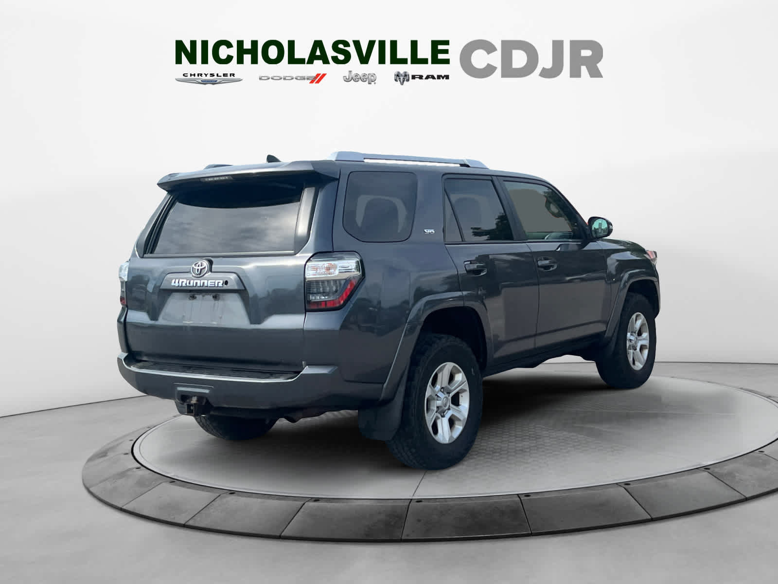 Used 2016 Toyota 4Runner SR5 Premium AWD/4WD image 5