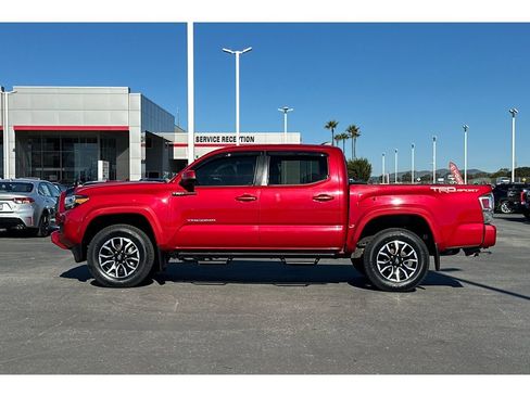 Used 2020 Toyota Tacoma 2WD Double Cab image 7