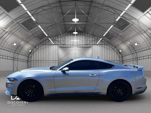 Used 2021 Ford Mustang GT Premium w/ GT Performance Package RWD image 2
