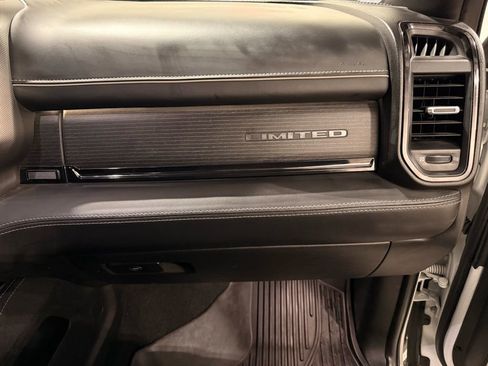 Used 2022 RAM 2500 Limited w/ Towing Technology Group image 33