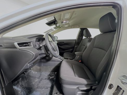 Used 2024 Toyota Corolla LE FWD image 15