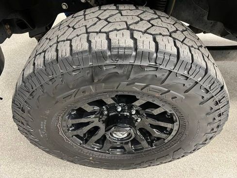 Used 2017 Ford F350 Platinum w/ Platinum Ultimate Package AWD/4WD image 15