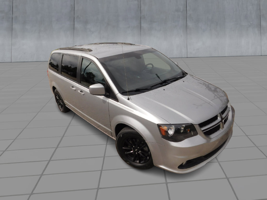 Used 2019 Dodge Grand Caravan GT FWD image 2
