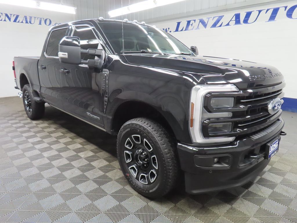 Used 2026 Ford F250 Platinum AWD/4WD image 3
