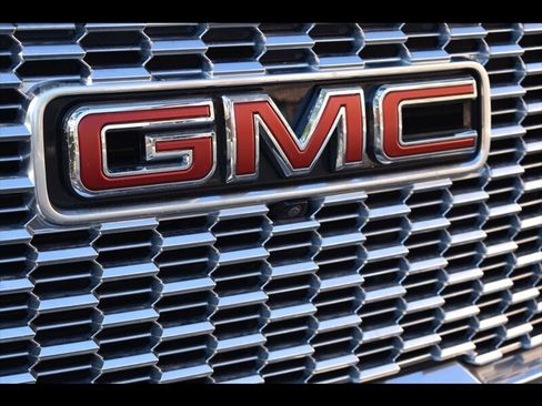 Used 2024 GMC Yukon Denali w/ Denali Reserve Package AWD/4WD image 50