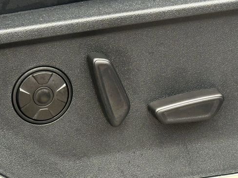 Used 2024 Ford F250 Platinum AWD/4WD image 25