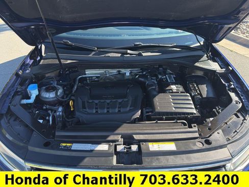 Used 2022 Volkswagen Tiguan SE AWD/4WD image 35