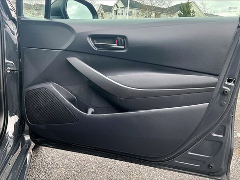 Used 2024 Toyota Corolla LE image 22