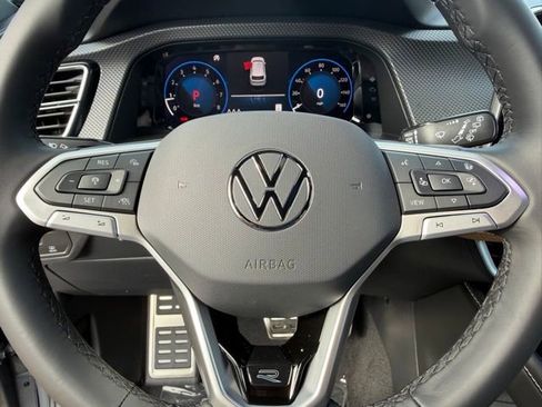 New 2026 Volkswagen Atlas Cross Sport SEL R-Line AWD/4WD image 18