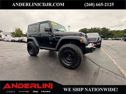 Used 2016 Jeep Wrangler Rubicon AWD/4WD image 1
