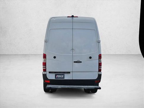 Used 2014 Mercedes-Benz Sprinter 3500 image 7