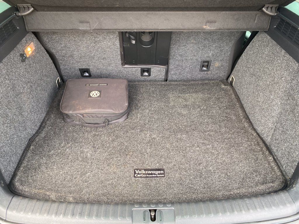 Used 2017 Volkswagen Tiguan Wolfsburg Edition FWD image 29