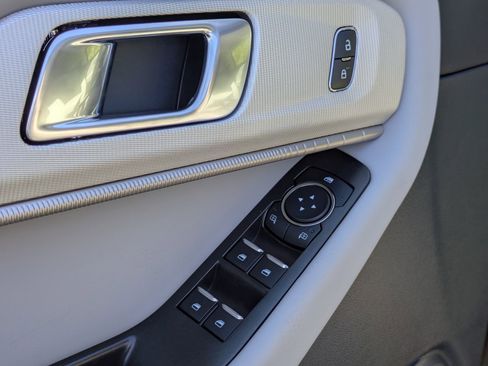 New 2026 Ford Explorer Active w/ Active Comfort Package image 10