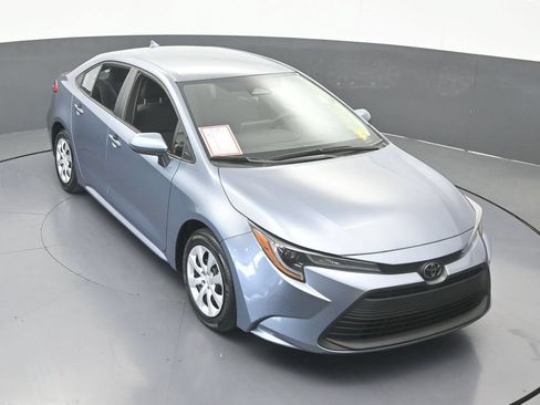 Used 2024 Toyota Corolla LE FWD image 45
