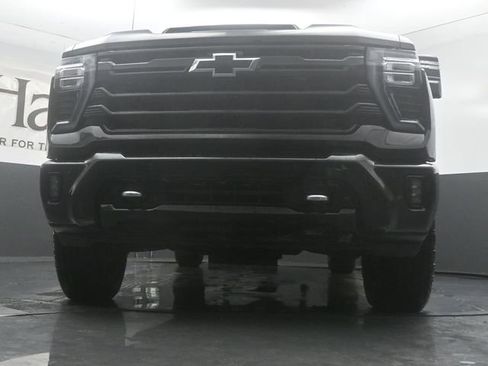 New 2026 Chevrolet Silverado 2500 High Country w/ High Country Premium Package AWD/4WD image 4