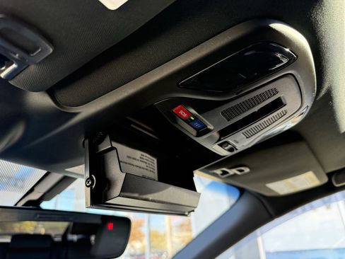 Used 2022 Subaru Outback Wilderness w/ Wilderness Package image 28